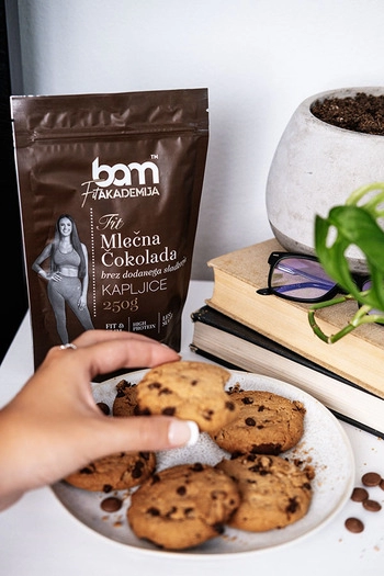 Mléčná čokoláda bez přidaného cukru - kapky, 250 g