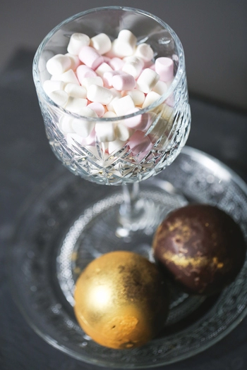 Balení cukrovinek Chocolate Surprise Ball