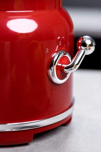 Sada mléčné čokolády na fontánu a mini fontána